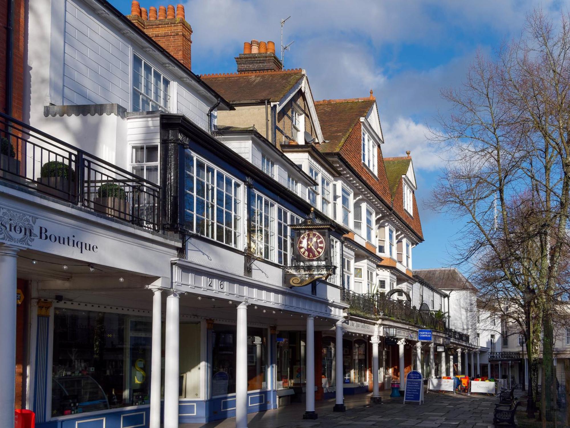 Luxury Penthouse W Balcony - 2X Free Parking Apartment Royal Tunbridge Wells Bagian luar foto